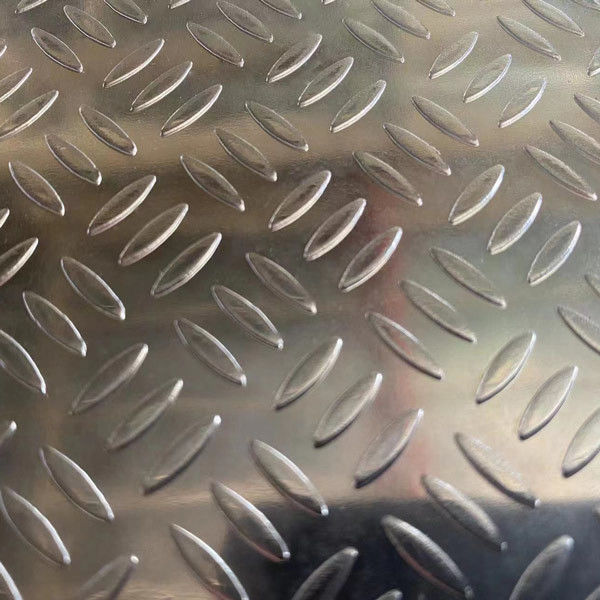 4*8FT 3mm 두께 알루미늄 판 5 바 엠보스 알루미늄 셰커 판 안티 슬라이드 바닥